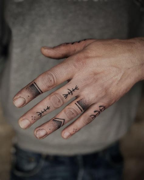 cool side finger tattoos for men